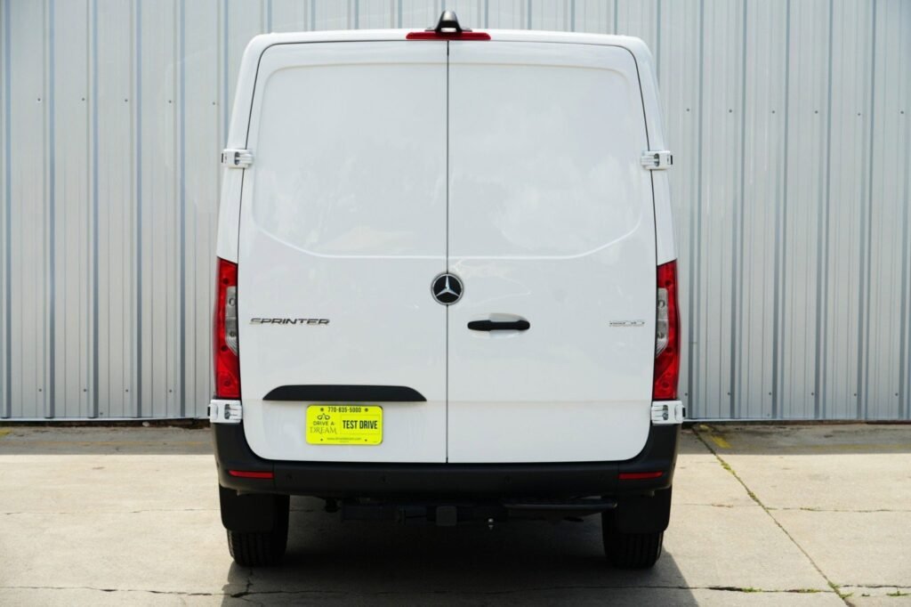 صورة السيارة