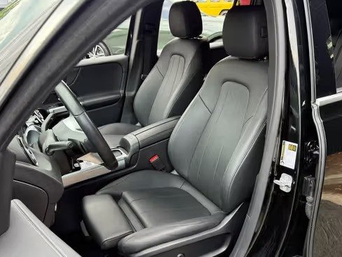 صورة السيارة