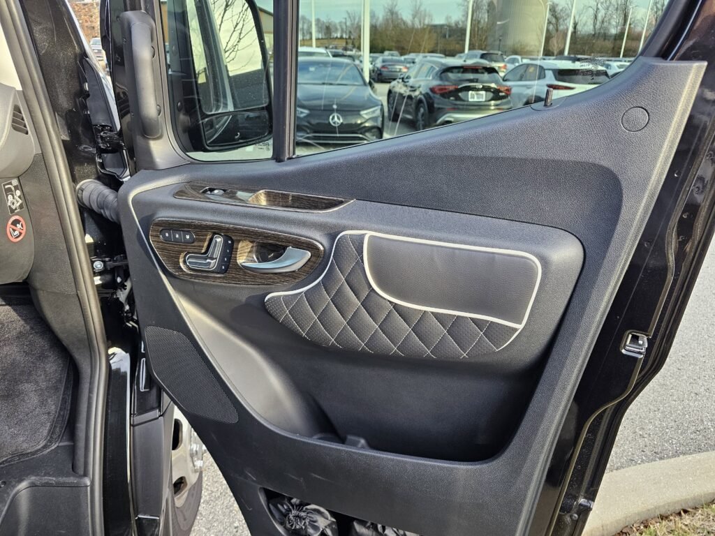 صورة السيارة