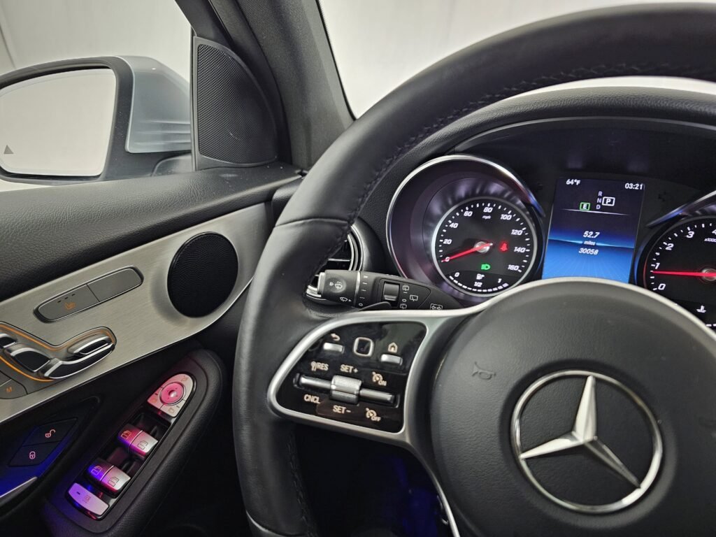 صورة السيارة