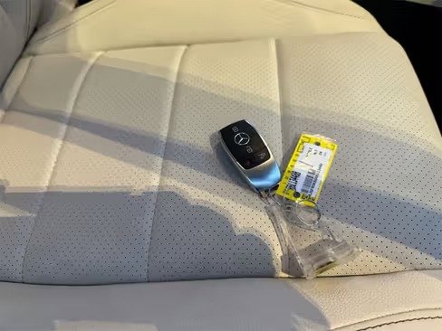 صورة السيارة