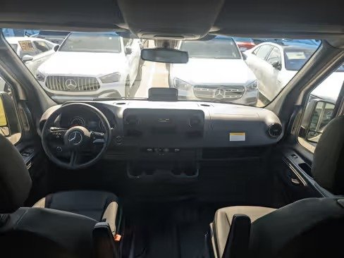 صورة السيارة