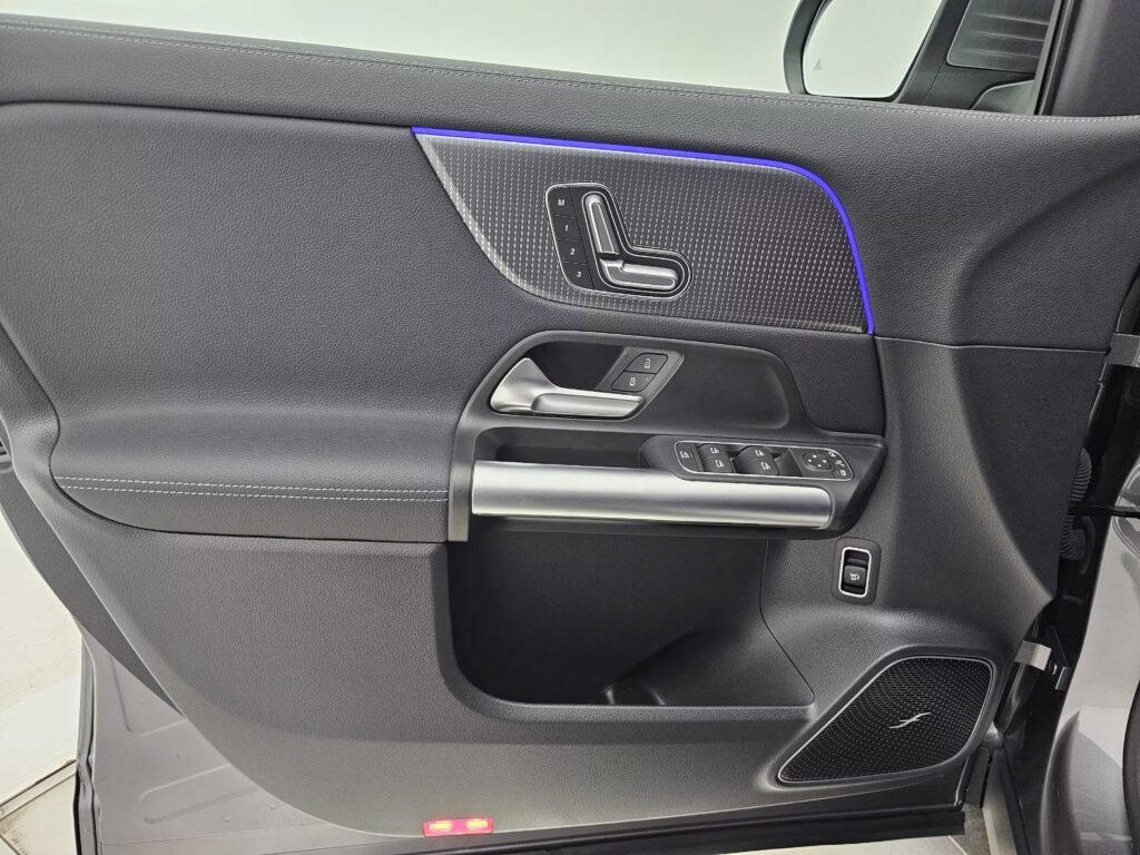 صورة السيارة