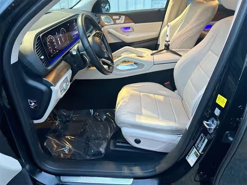 صورة السيارة