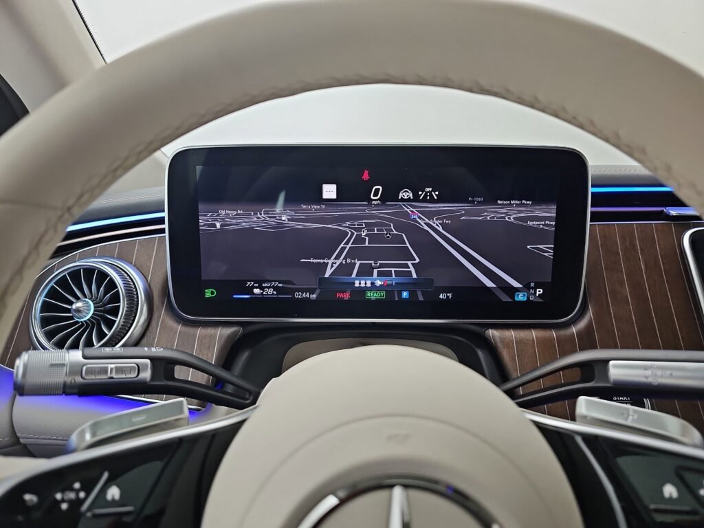 صورة السيارة