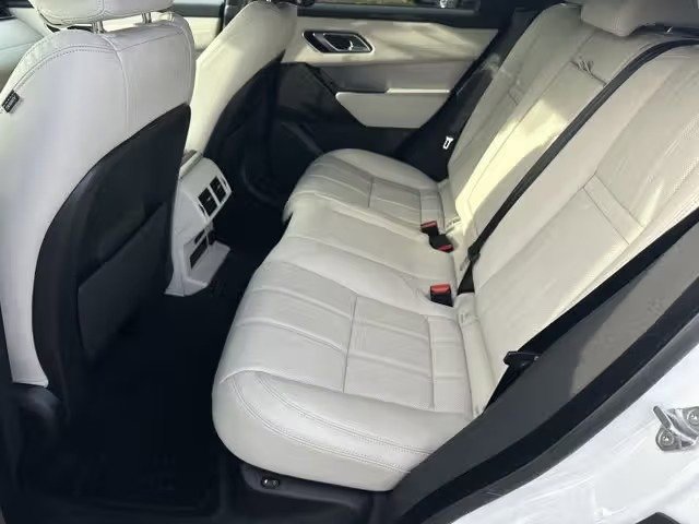 صورة السيارة