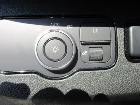 صورة السيارة