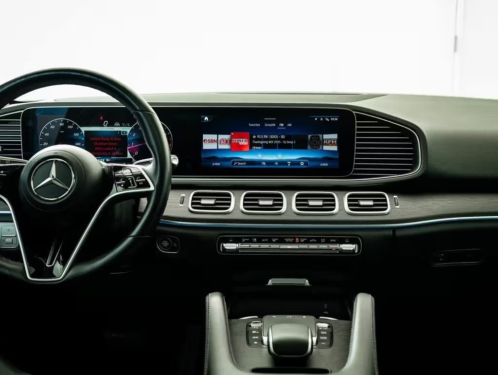 صورة السيارة