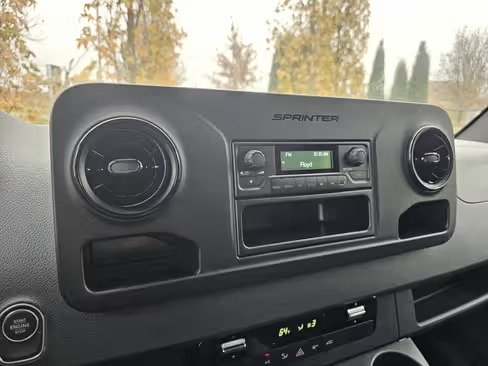 صورة السيارة