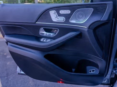 صورة السيارة