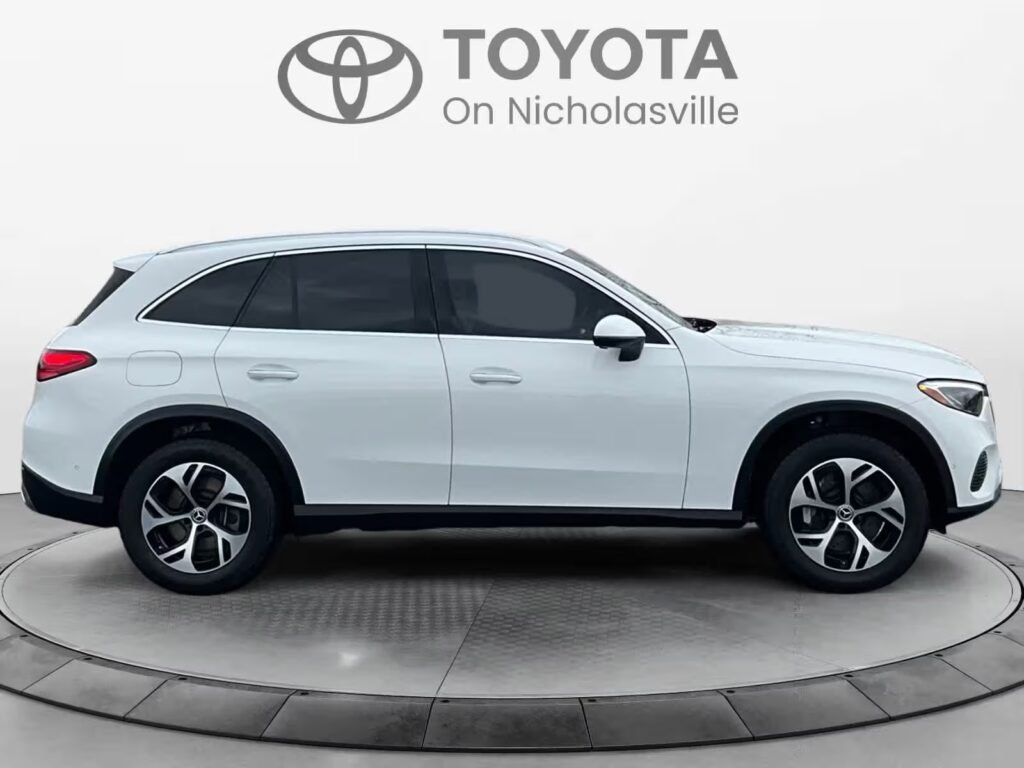 صورة السيارة