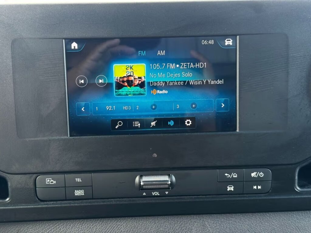 صورة السيارة