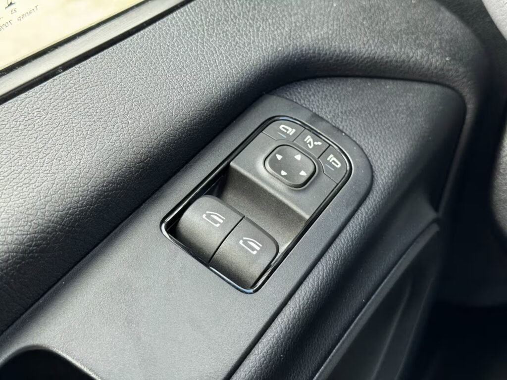 صورة السيارة