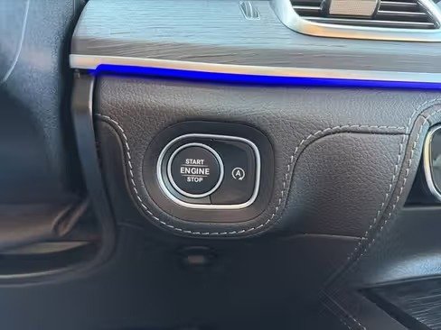 صورة السيارة