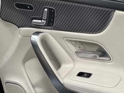 صورة السيارة