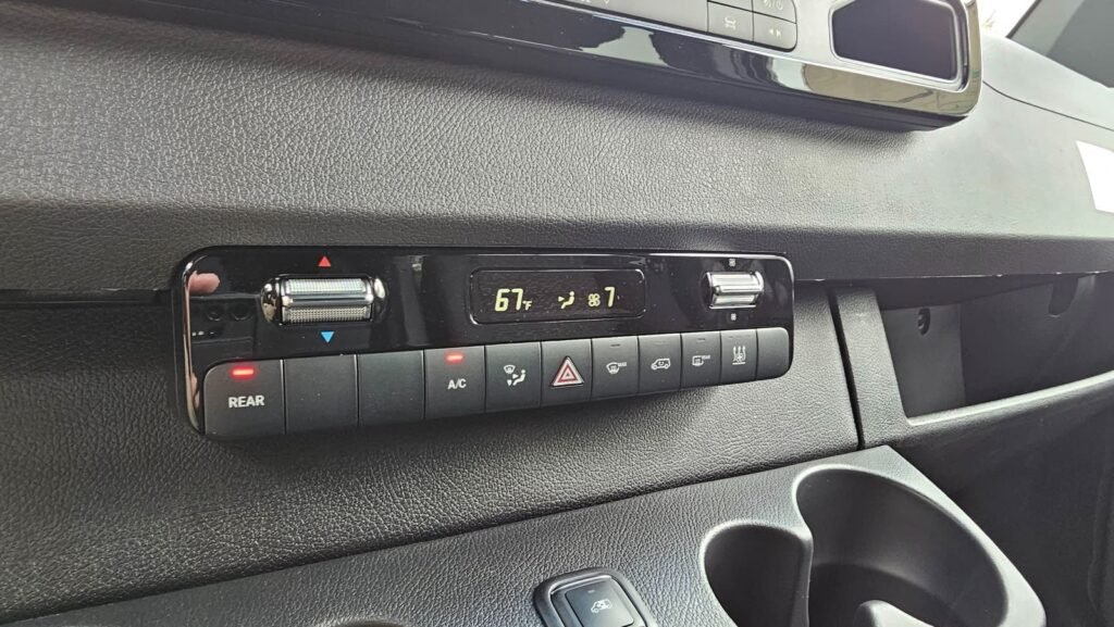 صورة السيارة