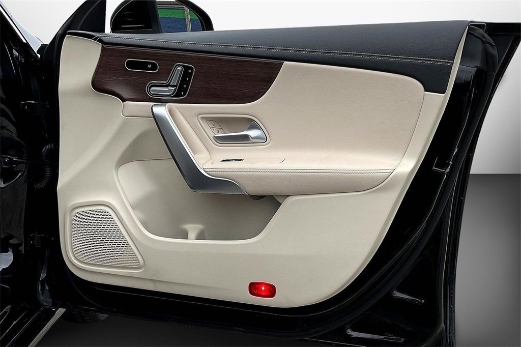 صورة السيارة