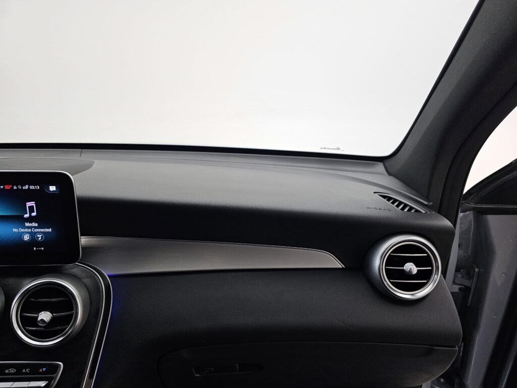 صورة السيارة