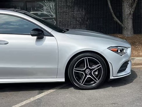 صورة السيارة