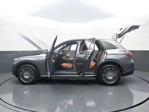 صورة السيارة