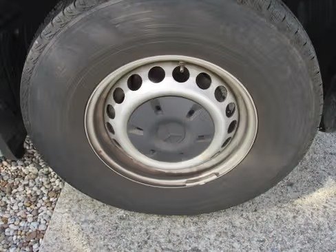 صورة السيارة