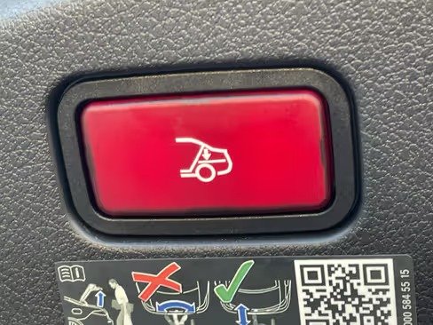 صورة السيارة