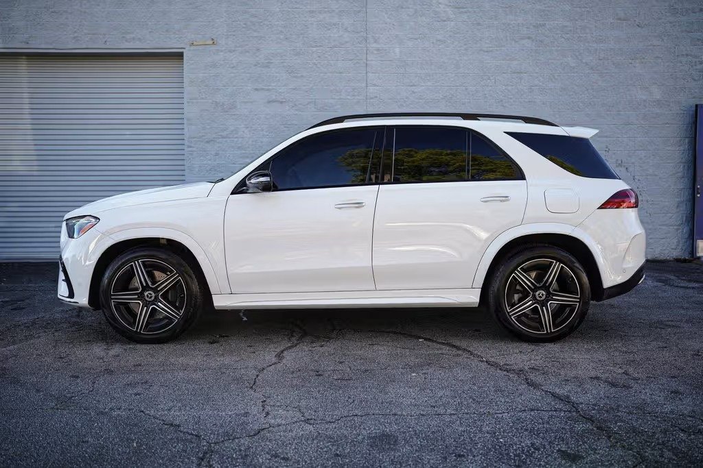 صورة السيارة