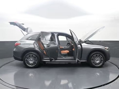 صورة السيارة