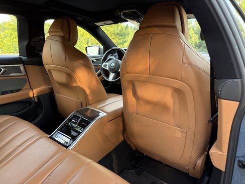 صورة السيارة