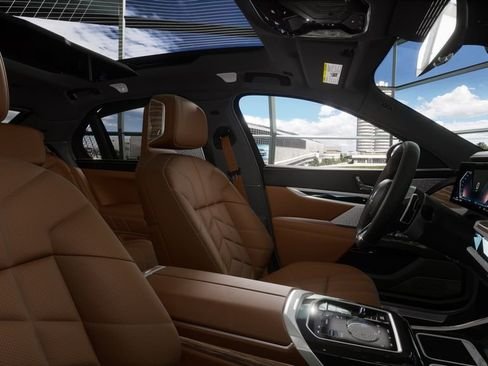 صورة السيارة