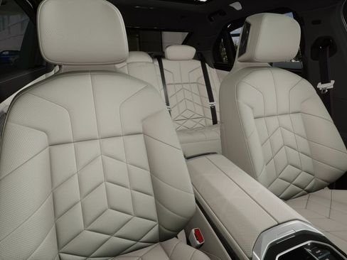 صورة السيارة