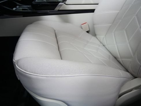 صورة السيارة