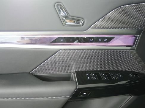 صورة السيارة