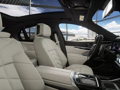 صورة السيارة