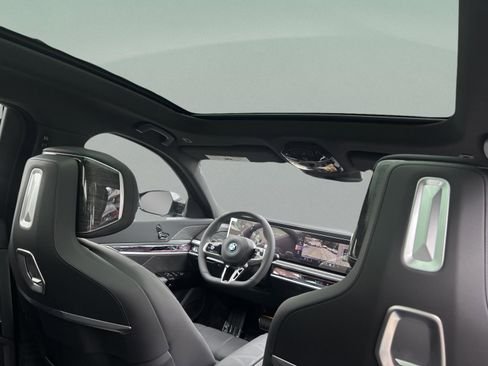 صورة السيارة