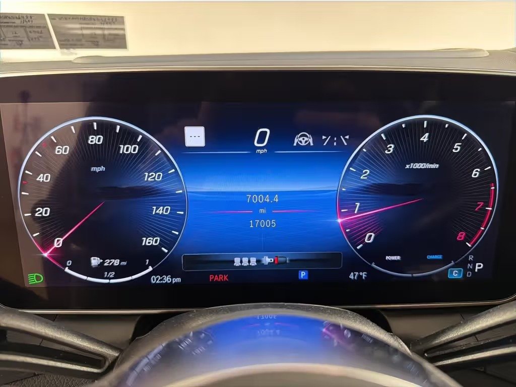 صورة السيارة