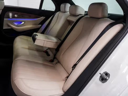 صورة السيارة