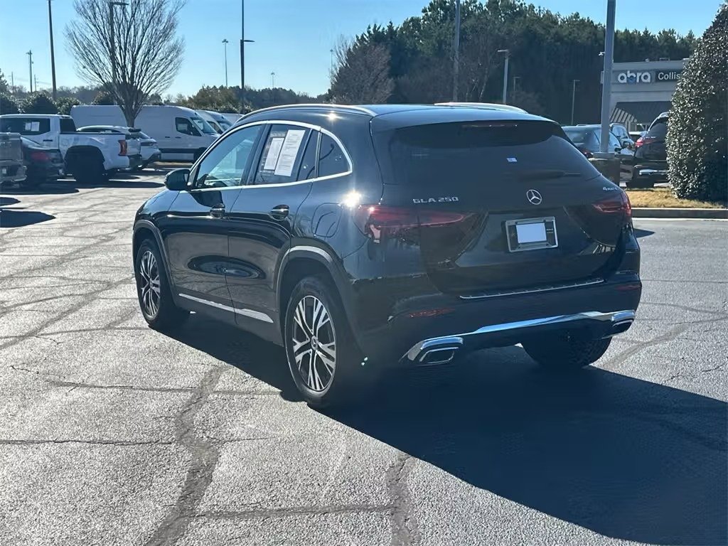 صورة السيارة