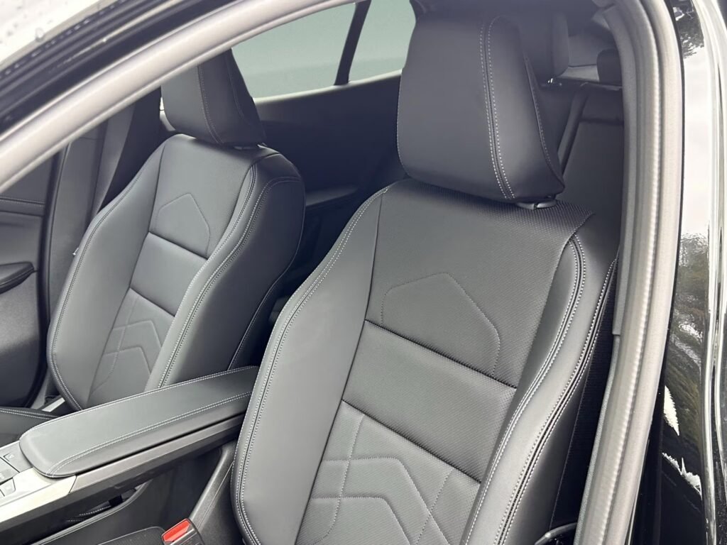 صورة السيارة