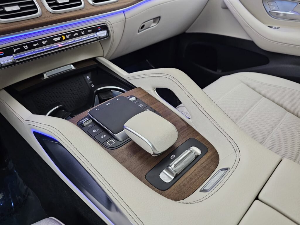 صورة السيارة