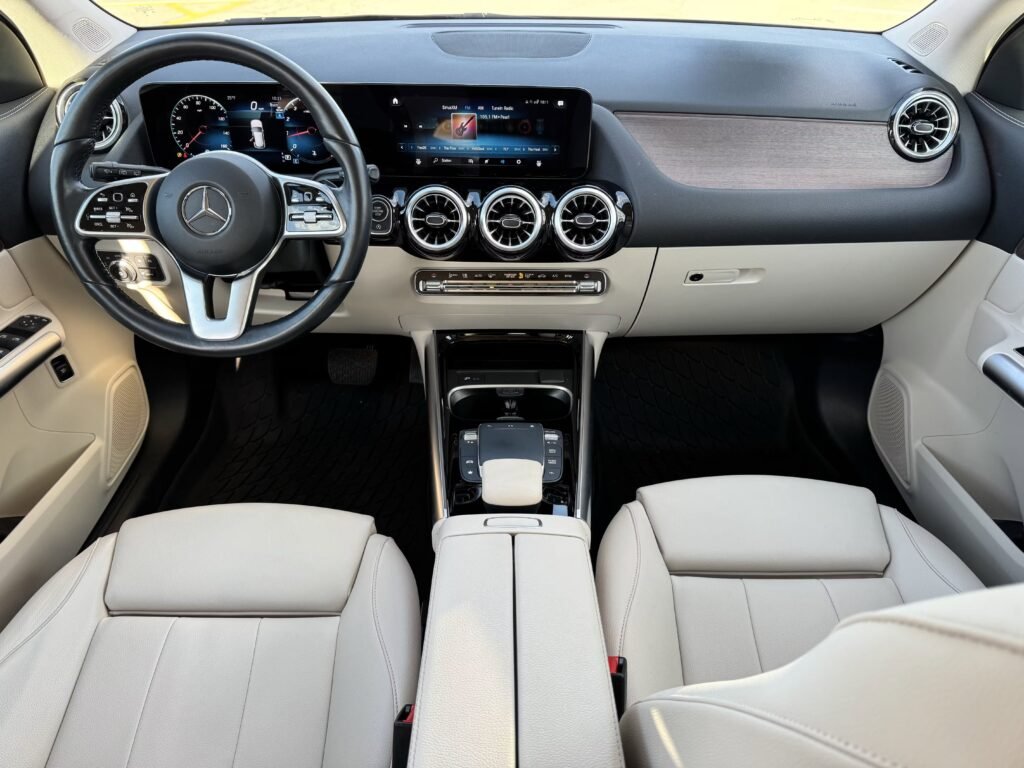 صورة السيارة