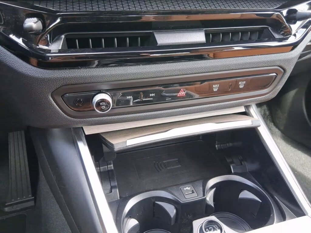 صورة السيارة
