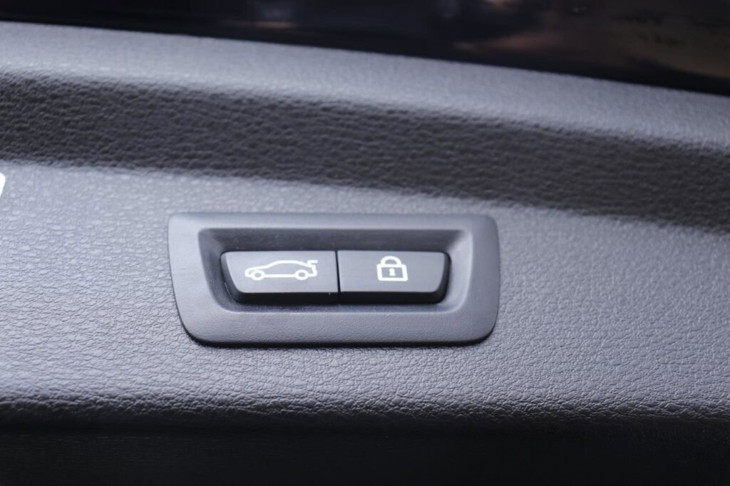 صورة السيارة