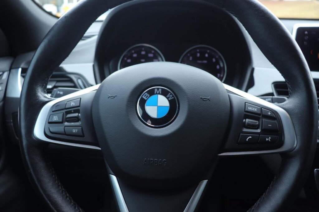 صورة السيارة