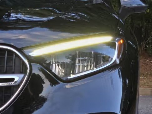 صورة السيارة