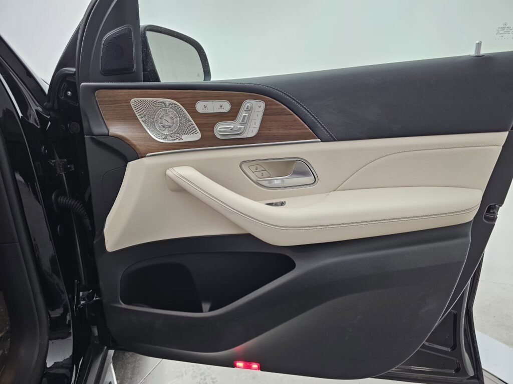 صورة السيارة