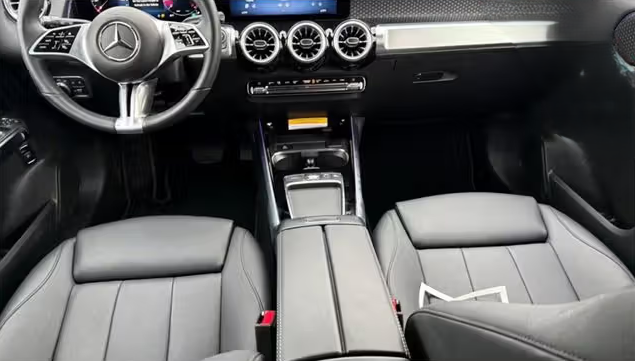 صورة السيارة