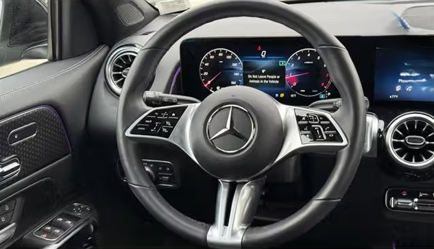 صورة السيارة