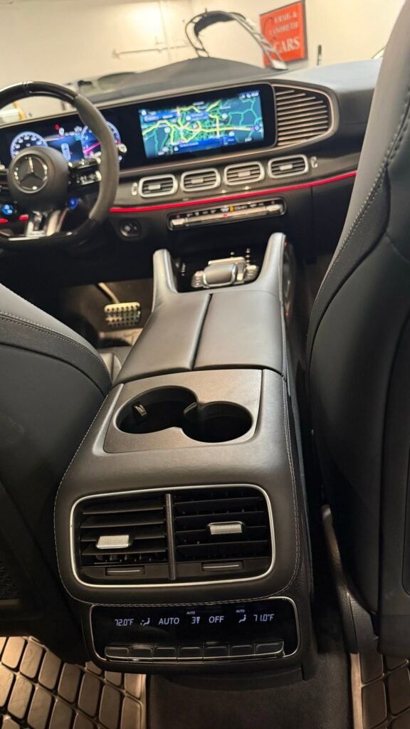 صورة السيارة