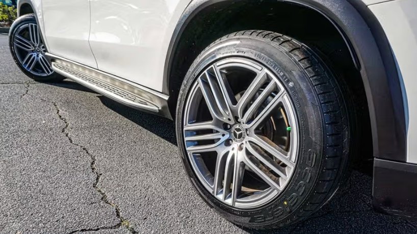 صورة السيارة